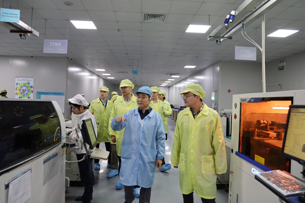 工厂生产线参观交流