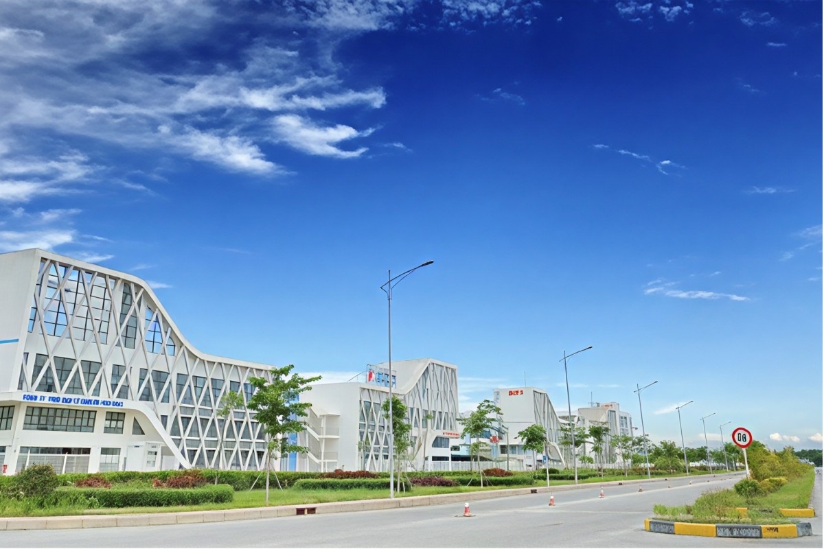 园区一角 厂房 （深越合作区）